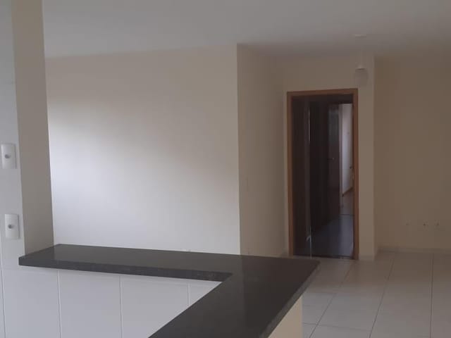 Apartamento 3 quartos e 1 banheiro, à venda, no bairro Centro em Cambé