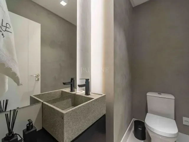 Apartamento 4 quartos e 5 banheiros, à venda, no bairro Centro em Balneário Camboriú