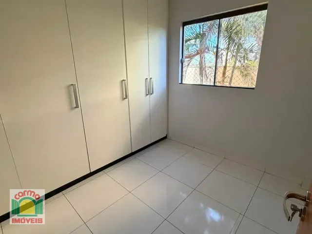 Apartamento 3 quartos e 2 banheiros, para alugar, no bairro Cidade Jardim em Anápolis