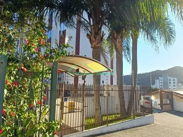 Apartamento 2 quartos e 1 banheiro, à venda, no bairro Saco dos Limões em Florianópolis