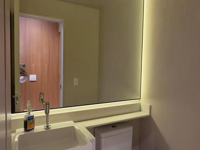 Apartamento 3 quartos e 2 banheiros, à venda, no bairro Enseada do Suá em Vitória
