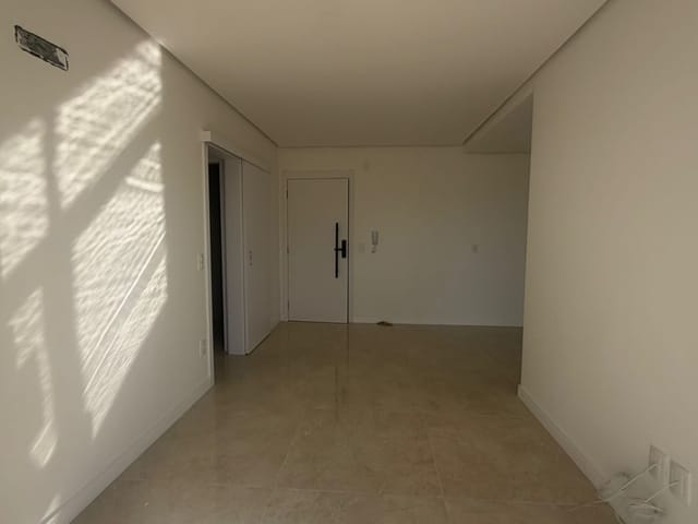 Apartamento 1 quarto e 1 banheiro, para alugar, no bairro Centro em Nova Prata