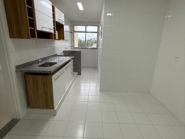 Apartamento 2 quartos e 3 banheiros, à venda, no bairro Itaipu em Niterói