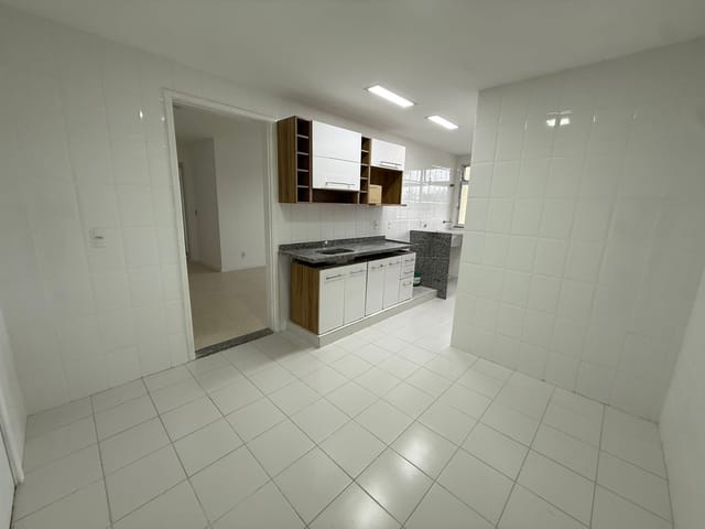 Apartamento 2 quartos e 3 banheiros, à venda, no bairro Itaipu em Niterói