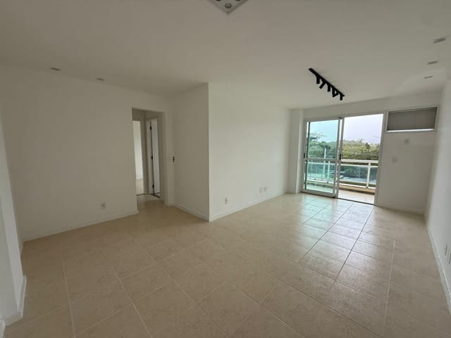 Apartamento 2 quartos e 3 banheiros, à venda, no bairro Itaipu em Niterói