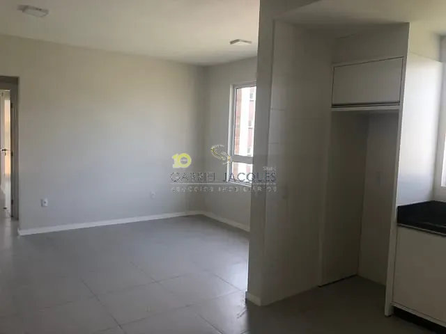 Apartamento com 69m² 2 quartos e 1 banheiro, para alugar, no bairro Pedra Branca em Palhoça