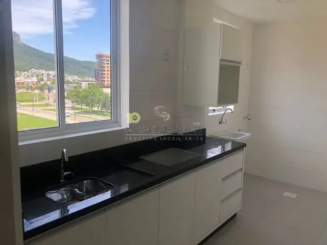 Apartamento com 69m² 2 quartos e 1 banheiro, para alugar, no bairro Pedra Branca em Palhoça