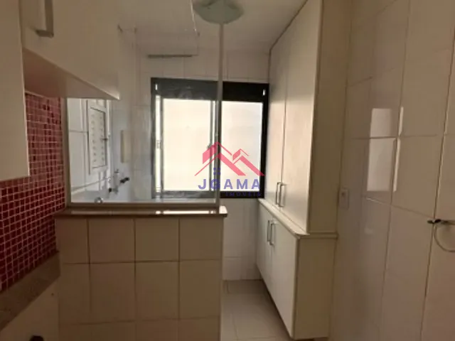 Apartamento 1 quarto e 1 banheiro, à venda ou para alugar, no bairro Vila Andrade em São Paulo