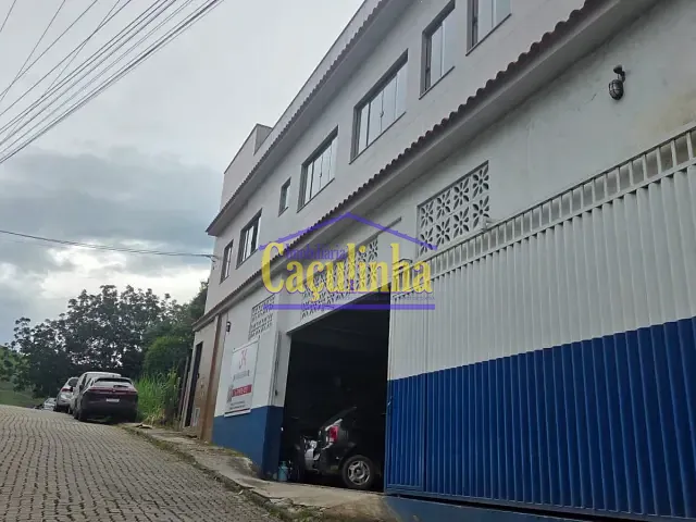 Apartamento com 50m² 1 quarto e 1 banheiro, para alugar, no bairro Matadouro em Barra do Piraí