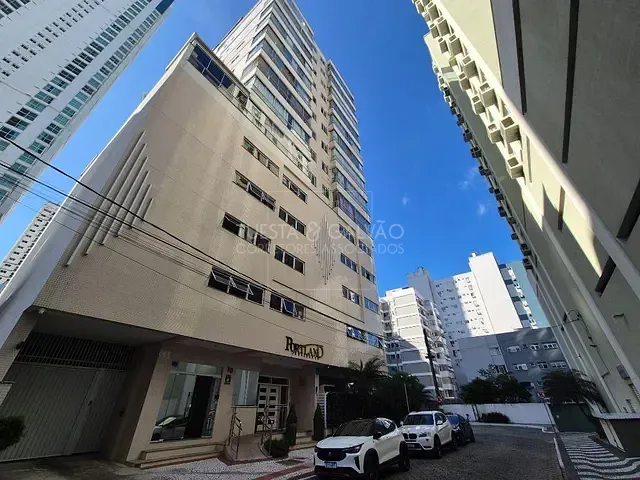 Apartamento com 119m² 3 quartos e 4 banheiros, à venda, no bairro Centro em Balneário Camboriú