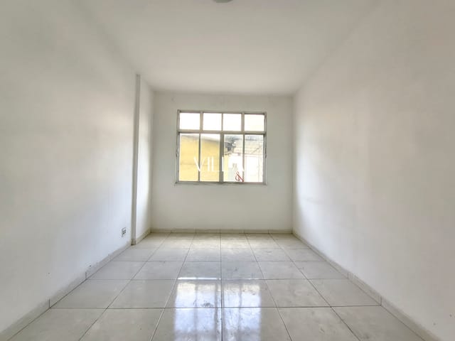 Apartamento com 60m² 2 quartos e 1 banheiro, à venda, no bairro Olaria em Rio de Janeiro