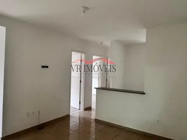 Apartamento 2 quartos e 1 banheiro, para alugar, no bairro Três Poços em Volta Redonda