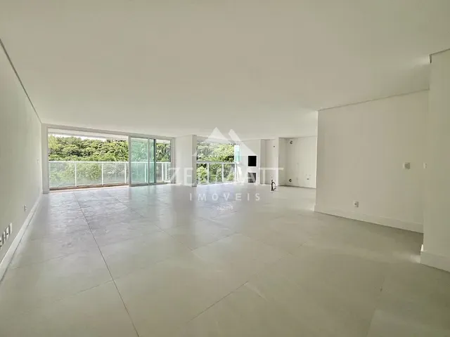 Apartamento com 358m² 4 quartos e 5 banheiros, à venda, no bairro Bom Retiro em Blumenau