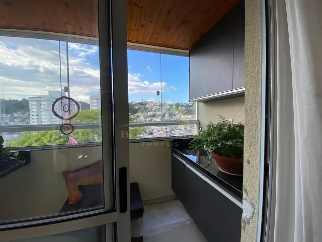 Apartamento 2 quartos e 2 banheiros, à venda, no bairro Bandeirantes em Juiz de Fora