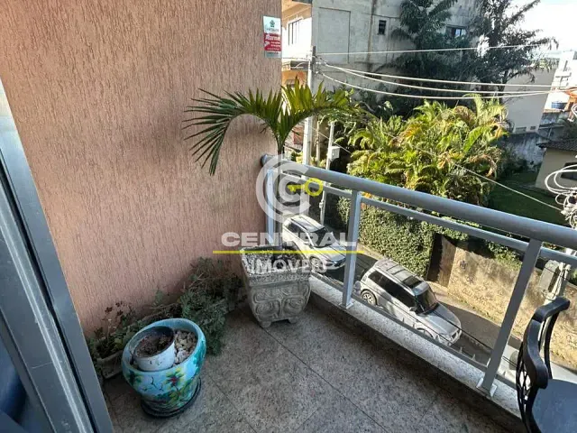 Apartamento com 190m² 3 quartos e 4 banheiros, à venda ou para alugar, no bairro Centro em Itaboraí