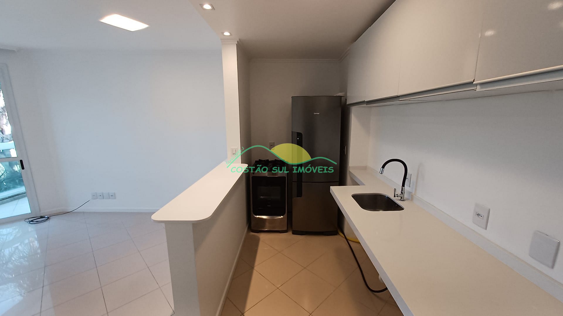 Apartamento à venda com 1 quarto, 65m² - Foto 21
