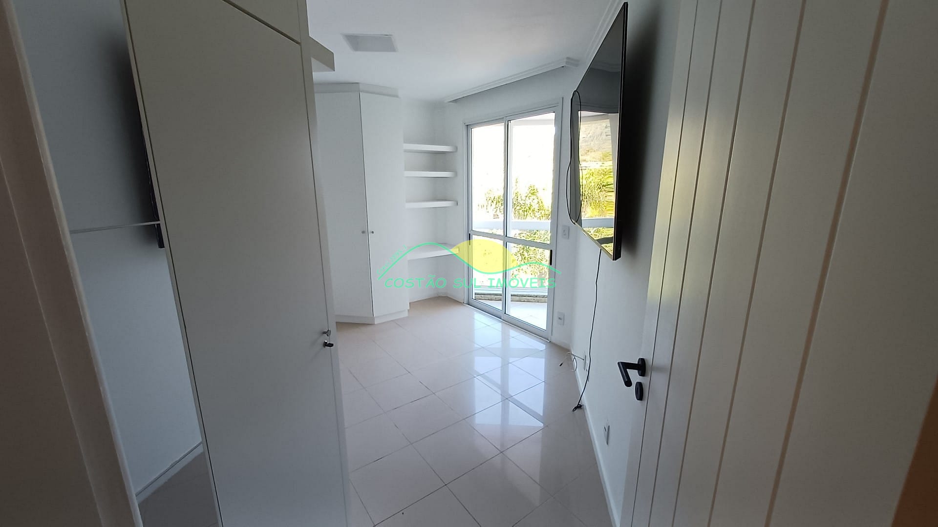 Apartamento à venda com 1 quarto, 65m² - Foto 28