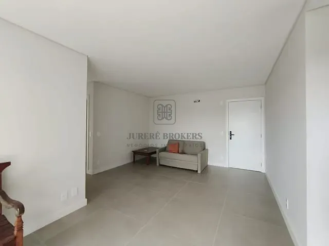 Apartamento 2 quartos e 2 banheiros, à venda, no bairro Jurerê Internacional em Florianópolis