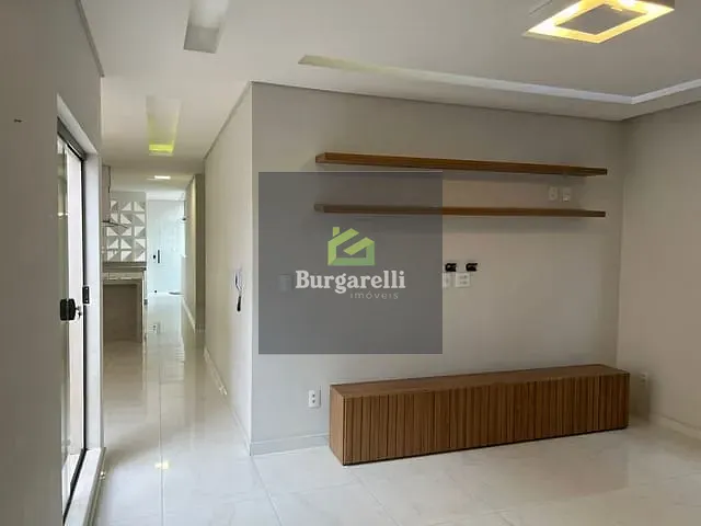 Apartamento 3 quartos e 1 banheiro, para alugar, no bairro Retiro em Lavras