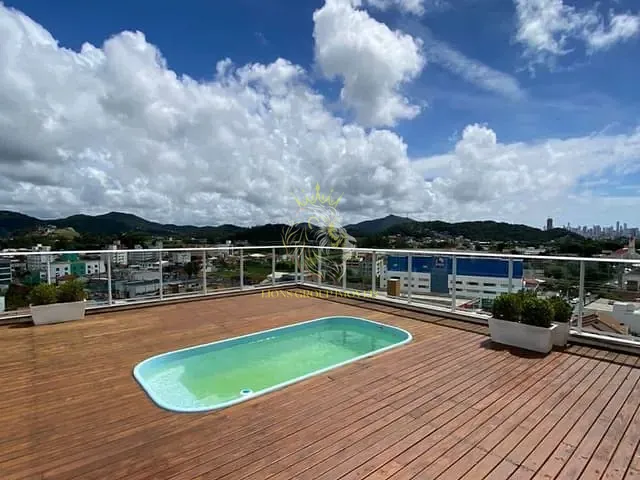 Apartamento 3 quartos e 4 banheiros, à venda, no bairro Centro em Camboriú