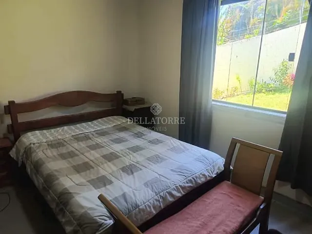Apartamento 1 quarto e 1 banheiro, à venda, no bairro Cascata Guarani em Teresópolis