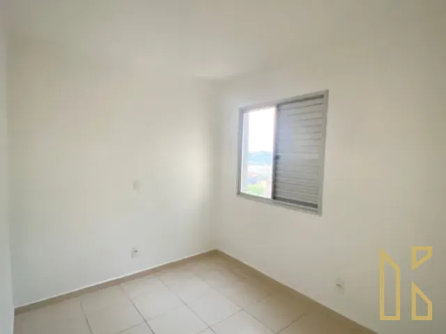 Apartamento 2 quartos e 1 banheiro, à venda, no bairro Ideal em Londrina