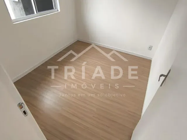 Apartamento 2 quartos e 1 banheiro, à venda, no bairro Campina da Barra em Araucária