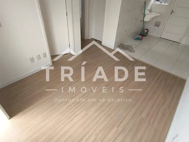 Apartamento 2 quartos e 1 banheiro, à venda, no bairro Campina da Barra em Araucária