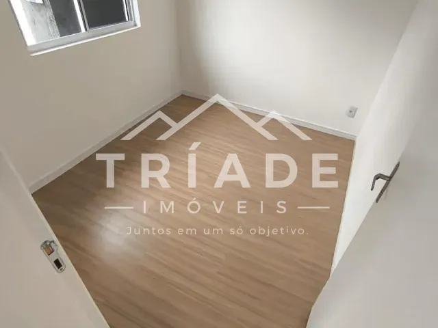 Apartamento 2 quartos e 1 banheiro, à venda, no bairro Campina da Barra em Araucária