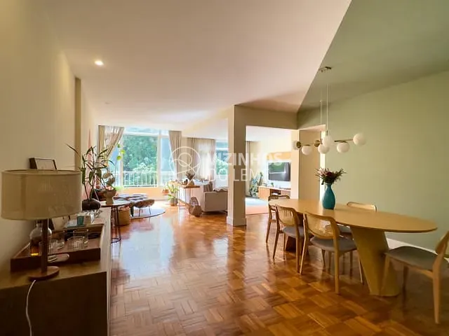 Apartamento com 140m² 2 quartos e 3 banheiros, à venda, no bairro Leme em Rio de Janeiro