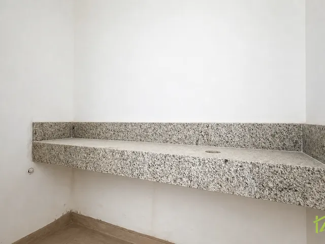 Apartamento 2 quartos e 2 banheiros, à venda, no bairro Santa Helena em Juiz de Fora