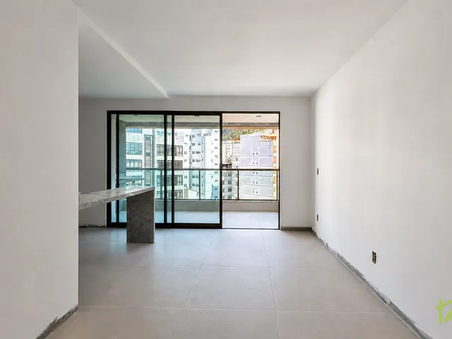 Apartamento 2 quartos e 2 banheiros, à venda, no bairro Santa Helena em Juiz de Fora