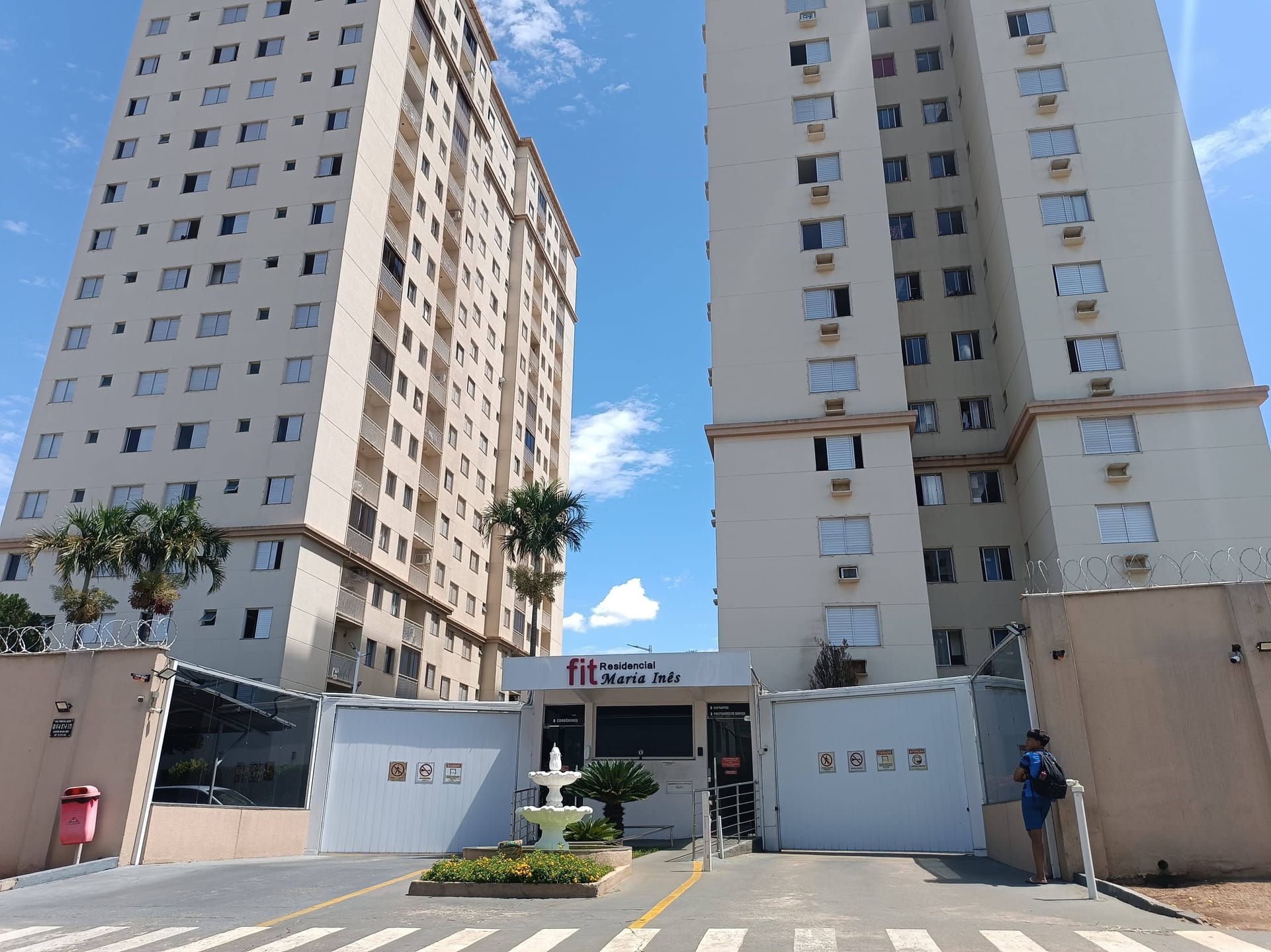 Apartamento à venda, Jardim Maria Inês, Aparecida de Goiânia, GO