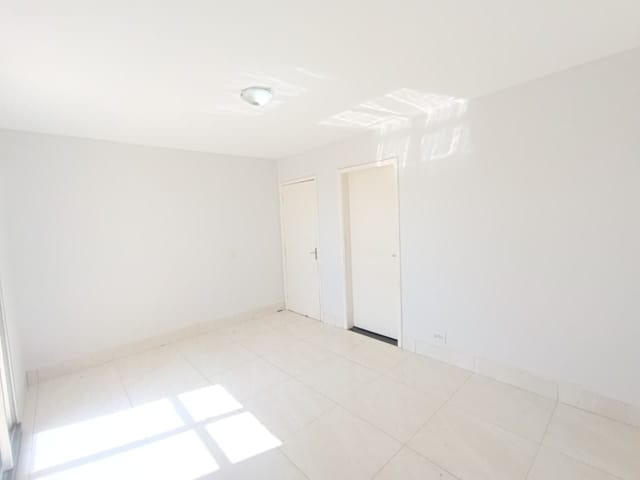 Apartamento à venda, Jardim Maria Inês, Aparecida de Goiânia, GO