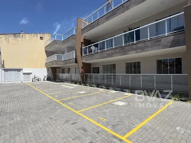 Apartamento com 62m² 2 quartos e 2 banheiros, à venda, no bairro Palmeiras em Cabo Frio