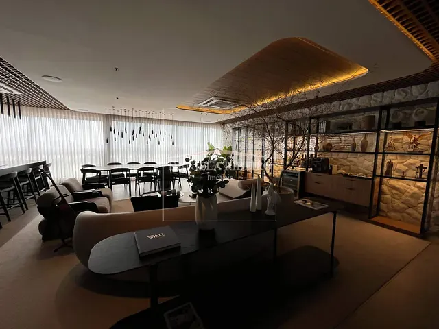 Apartamento com 441m² 3 quartos e 5 banheiros, à venda, no bairro Bela Suiça em Londrina