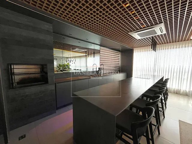 Apartamento com 441m² 3 quartos e 5 banheiros, à venda, no bairro Bela Suiça em Londrina