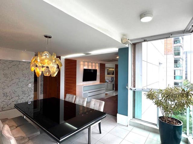 Apartamento 3 quartos e 4 banheiros, à venda, no bairro Enseada do Suá em Vitória
