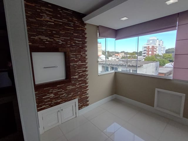 Apartamento com 175m² 3 quartos e 2 banheiros, para alugar, no bairro Centro em Nova Prata