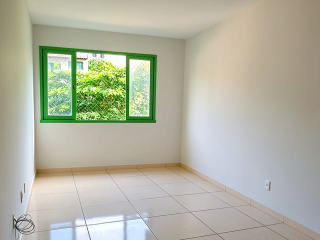 Apartamento 2 quartos e 2 banheiros, para alugar, no bairro Politeama em Salvador