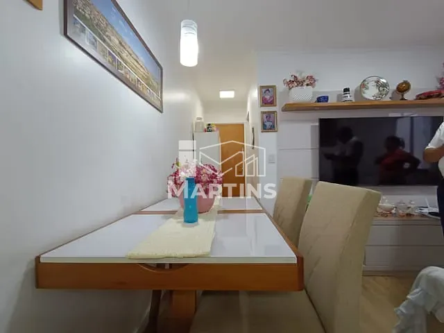 Apartamento 2 quartos e 1 banheiro, à venda, no bairro Jardim Iracema em Taboão da Serra