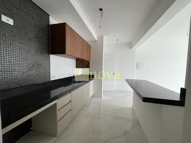 Apartamento com 74m² 2 quartos e 1 banheiro, à venda, no bairro Indaiá em Caraguatatuba