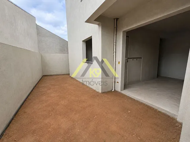 Apartamento 2 quartos e 1 banheiro, à venda, no bairro Guaraituba em Colombo