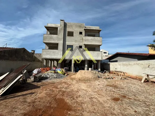 Apartamento 2 quartos e 1 banheiro, à venda, no bairro Guaraituba em Colombo