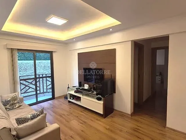 Apartamento com 3270m² 2 quartos e 2 banheiros, à venda, no bairro Cascata Guarani em Teresópolis