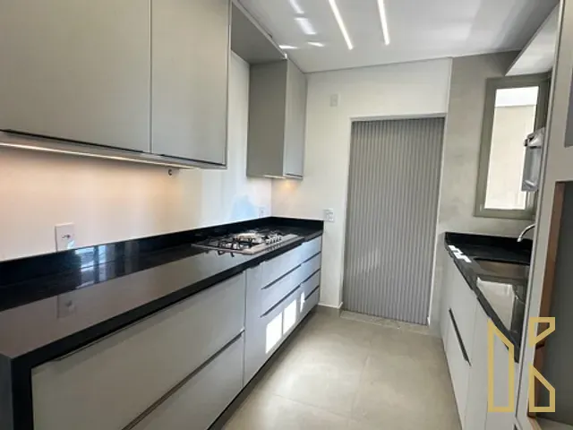 Apartamento 3 quartos e 5 banheiros, para alugar, no bairro Jardim São Jorge em Londrina