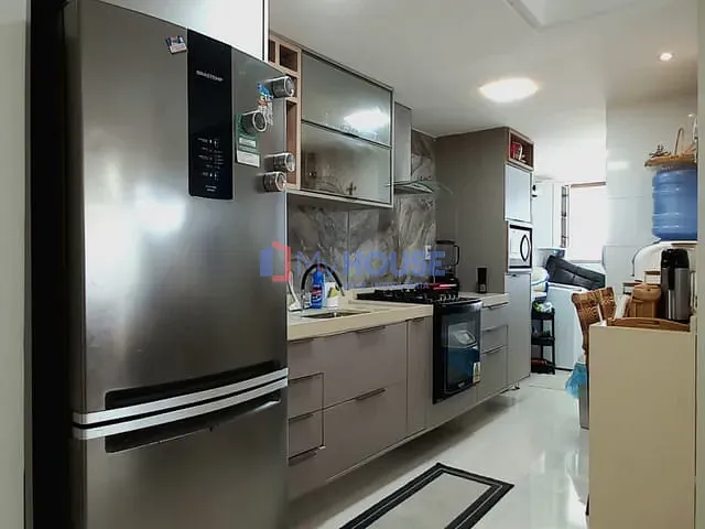 Apartamento 3 quartos e 2 banheiros, à venda, no bairro Nossa Senhora da Vitória em Ilhéus