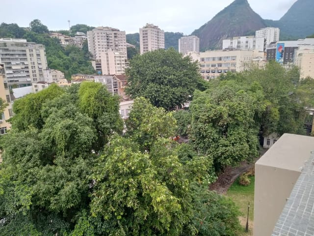 Foto do Apartamento - Apartamento, Laranjeiras, 3 quartos com armários, sendo 1 suíte, banheiro social, cozinha planejada, área de serviço, dependência completa e 1 vaga de garagem. | Rio Lar Imóveis