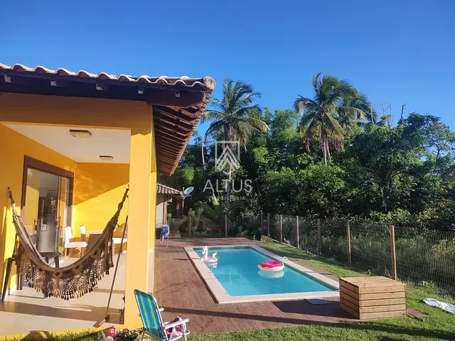 Casa 3 quartos e 4 banheiros, à venda, no bairro Itacaré em Itacaré