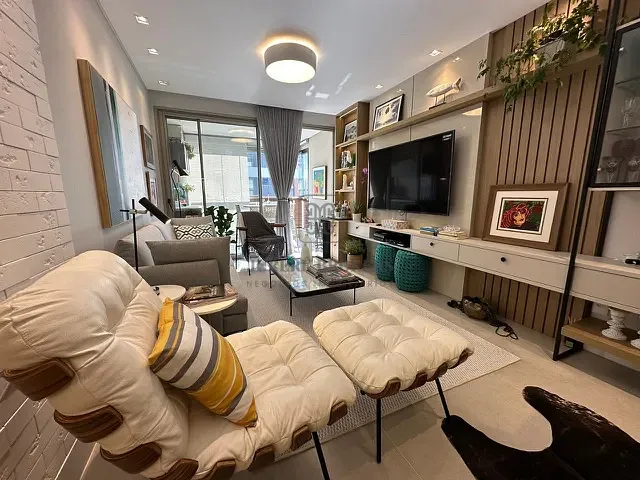 Apartamento 3 quartos e 4 banheiros, à venda, no bairro Jurerê em Florianópolis